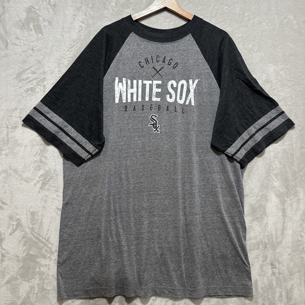 Chicago White Sox Chicago White Sox Shock Wave Fielder Baseball T-Shirt Size XL‎